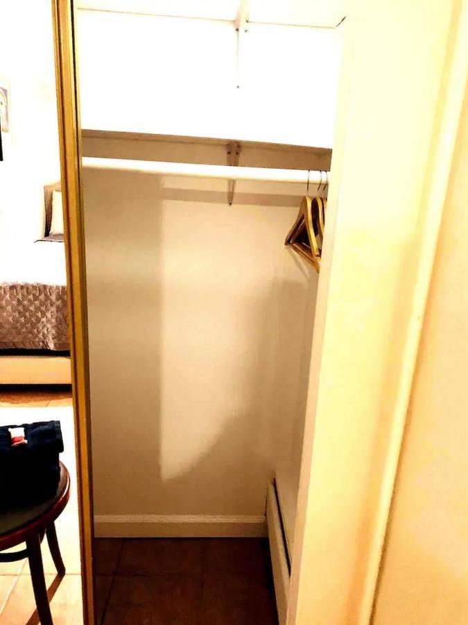 Historical Neighborhood Home ニューロシェル エクステリア 写真