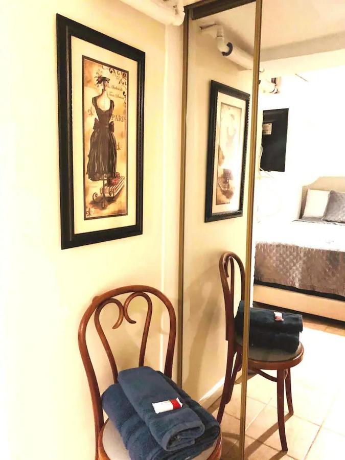Historical Neighborhood Home ニューロシェル エクステリア 写真